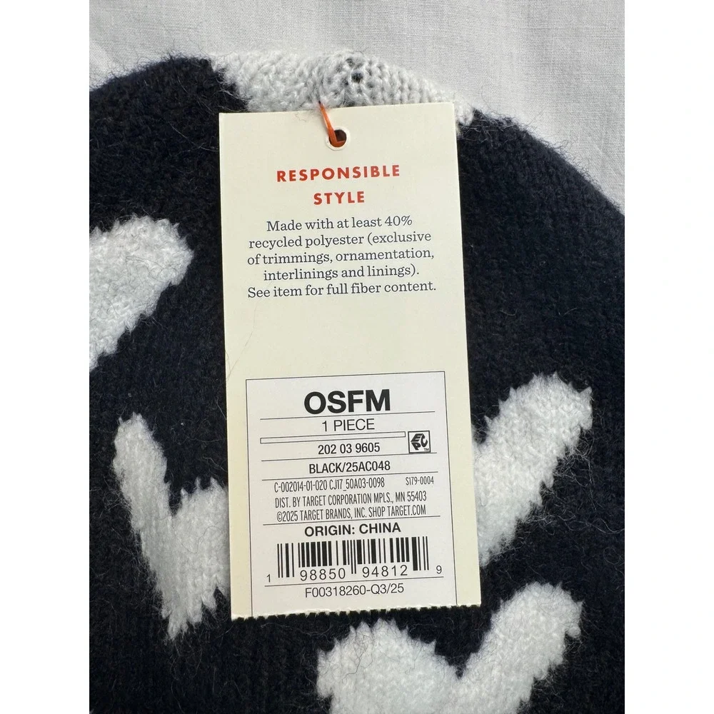 Cat & Jack Girls Black White Heart Knit Beanie Hat OSFM New